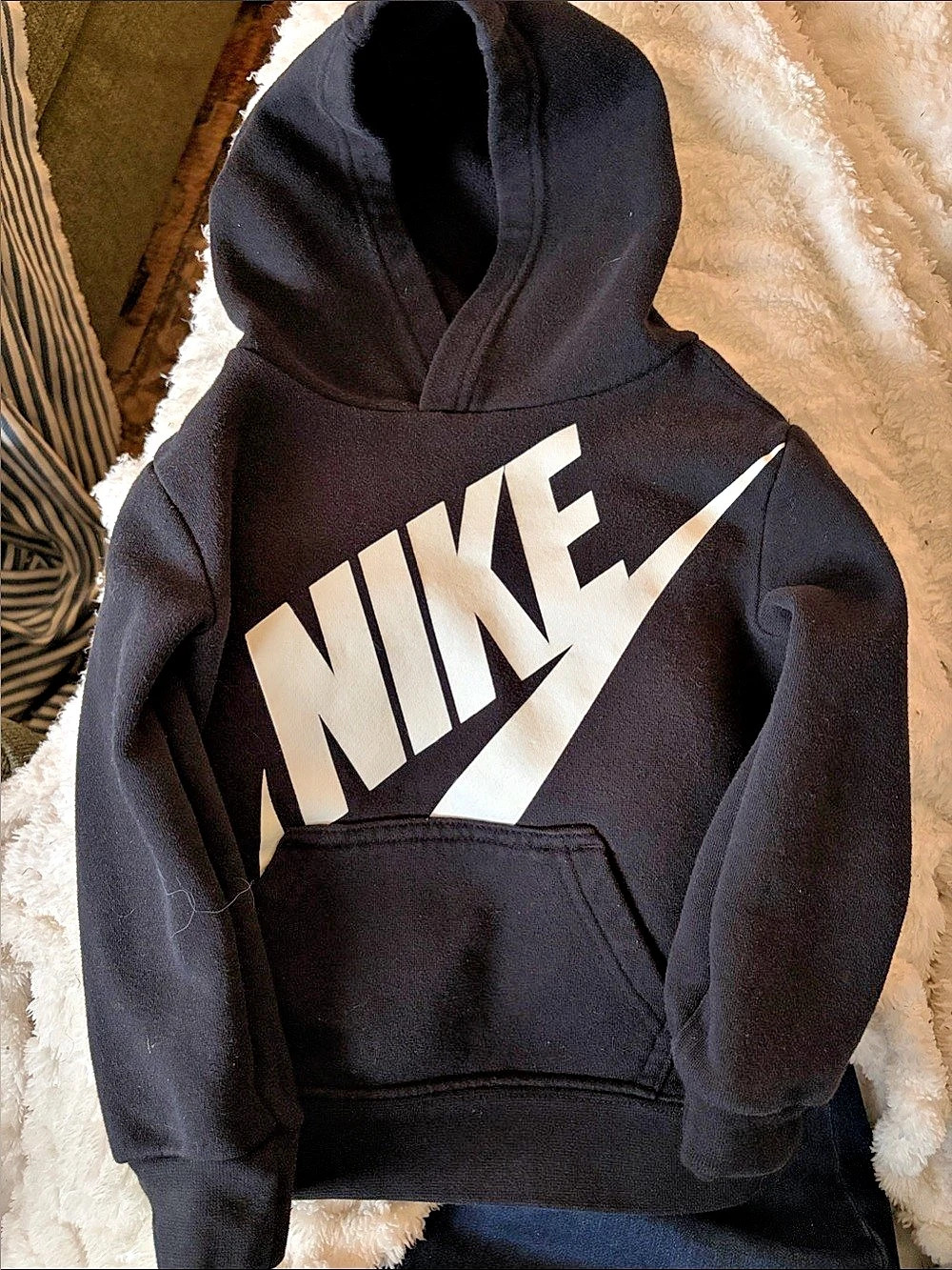Nike Toddler Big Logo Pullover Hoodie Black & White Boys 2T